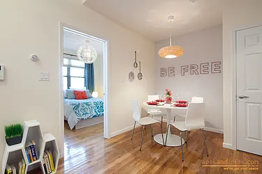 Rented by aptsandlofts.com