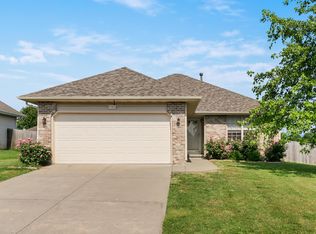 418 N Claremont Pl, Republic, MO 65738