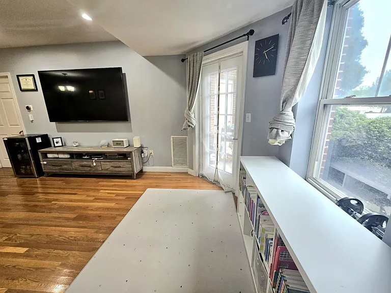 10 Seaport Dr #2111 — Photo 15