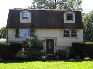34 Burnap St, Wilmington, MA 01887