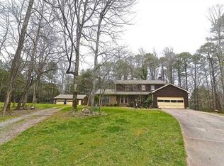 67 N Woods Dr NW, Cartersville, GA 30121