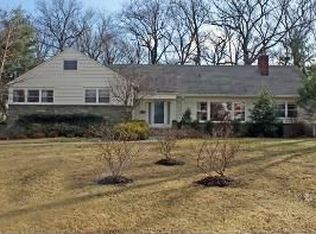 195 Hartshorn Dr, Short Hills, NJ 07078