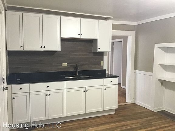 3rd image of 416 Hope St #1