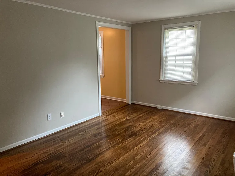 1519 Greenville Ave — Photo 7