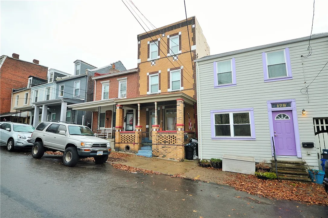 180 S 17th St photo 1