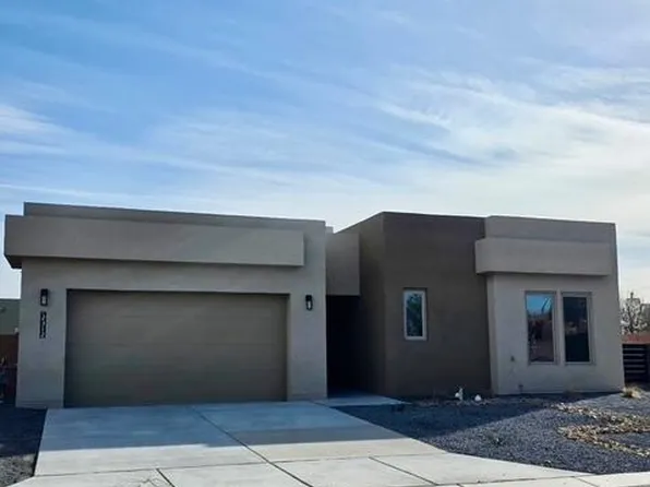2312 Los Amigos Ln NW, Albuquerque, NM 87104