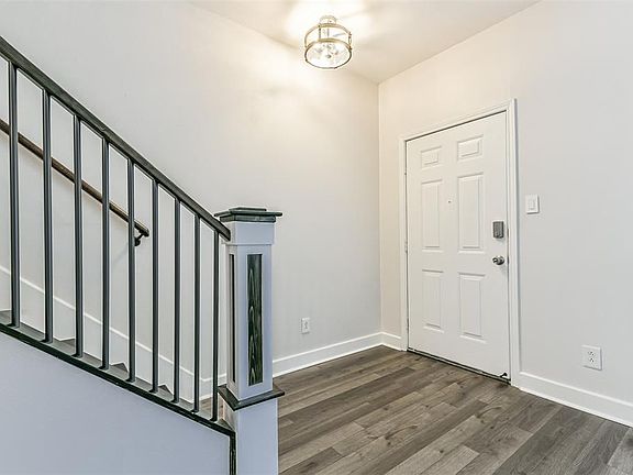 5th image of 14723 Barryknoll Ln APT 96