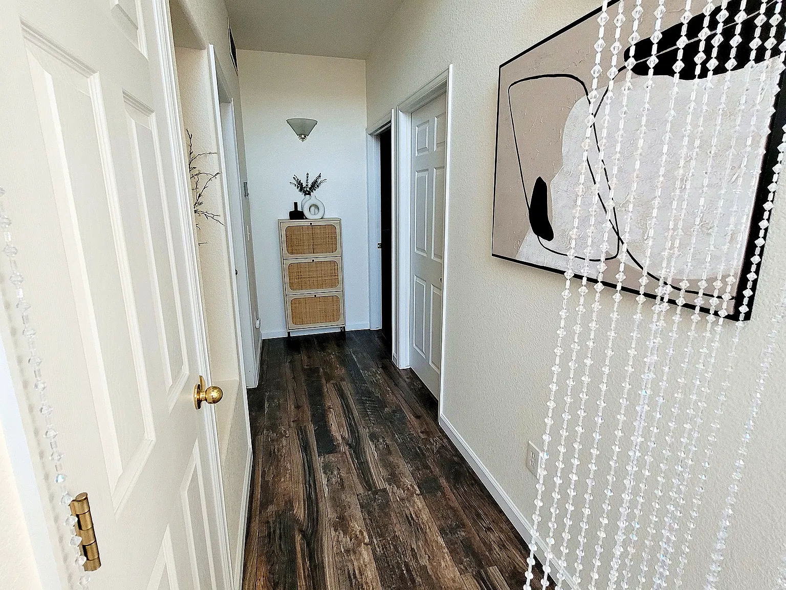 2 bed, 1350 sqft, $2,650 — Photo 3
