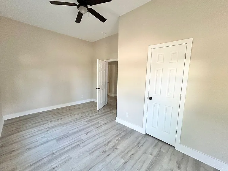 1135 W Ridgewood Ct — Photo 11