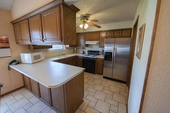 3rd image of 1906 Vanessa Dr