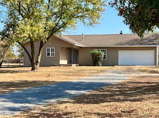 12880 Galyean Rd, Bentonville, AR 72712