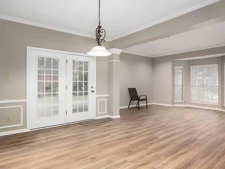 15118 Greenleaf Ln — Photo 10