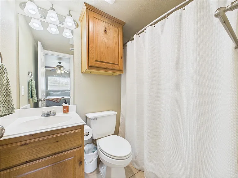 2348 Autumn Chase Loop #D — Photo 9