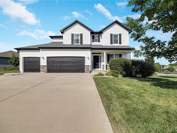 25102 W 147th Ct, Olathe, KS 66061