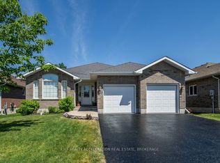 92 Hartwood Cres, Greater Napanee, ON K7R 0A8