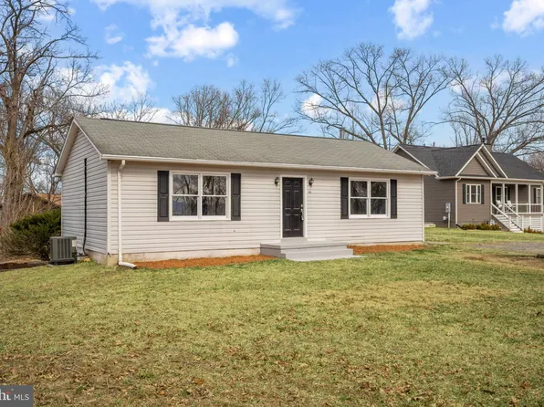 41 Cherrywood Rd, Front Royal, VA 22630