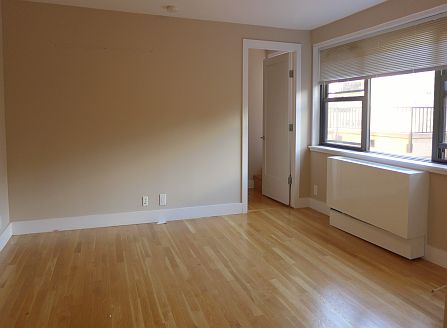 2nd image of 301 E 47th St APT 20A