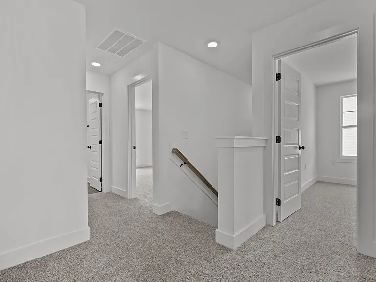 1571 Scull Rd — Photo 8