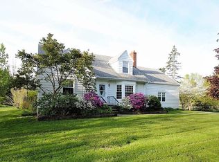 1168 Bell Rd, Chagrin Falls, OH 44022