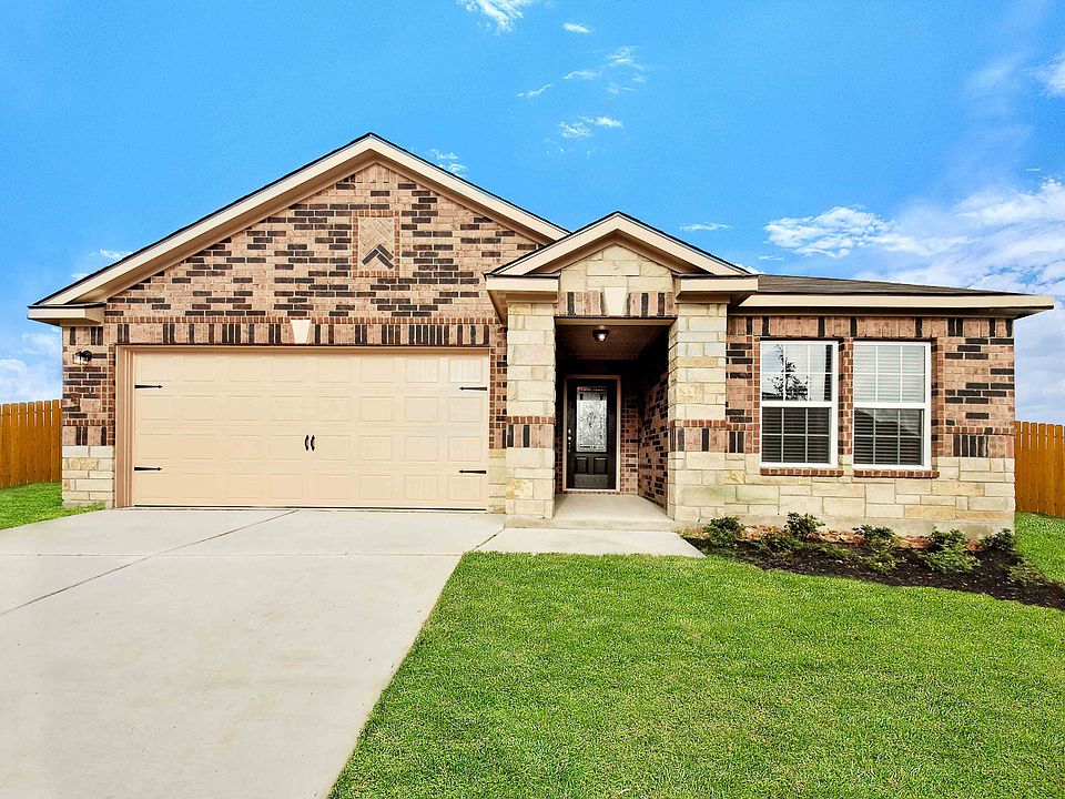 Gorgeous One Story, 4 Bedroom Home in master-planned community
