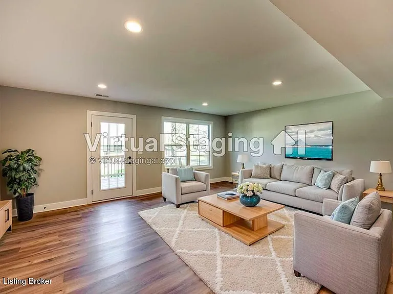 114 N Elm Grove Ave — Photo 18