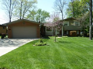 4394 Adria Dr, Howell, MI 48843