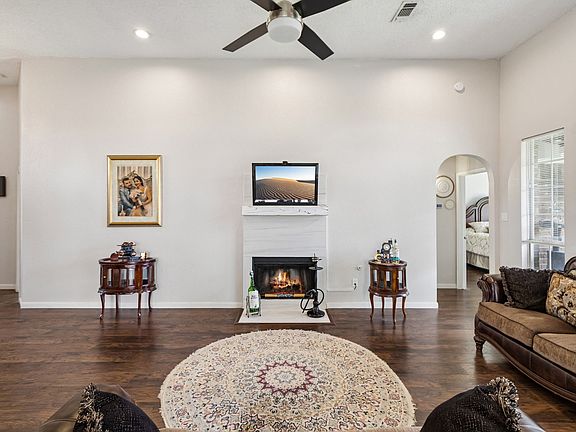 5th image of 4600 Angelina Way