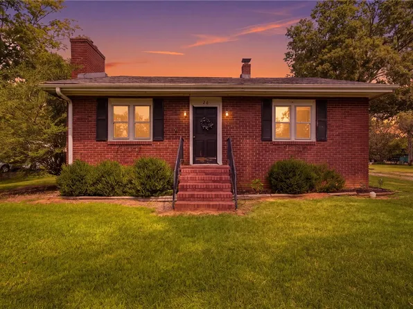 26 Oak Dr, Honea Path, SC 29654