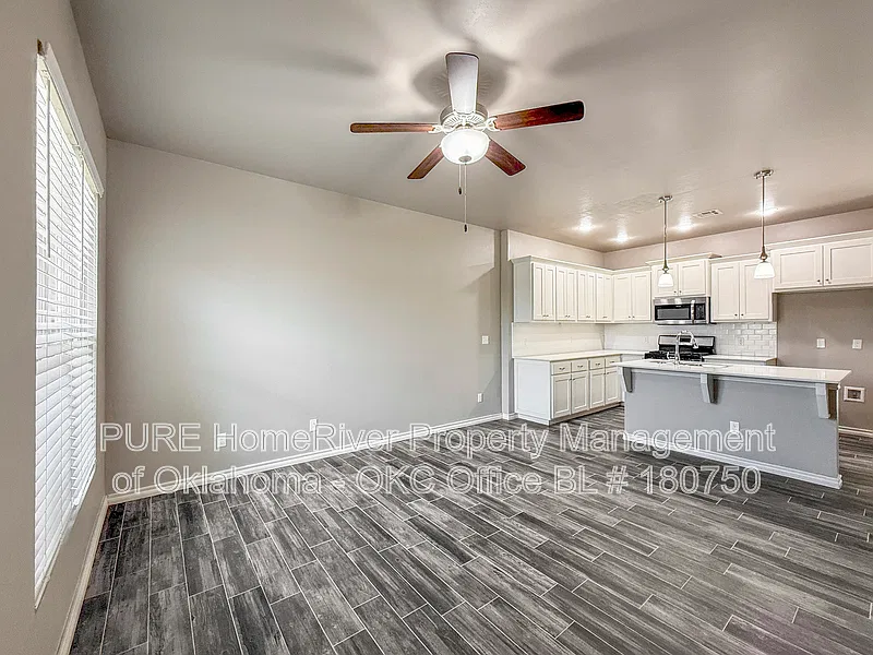 3 bed, 2.5 bath, 1179 sqft, $1,500 — Photo 4