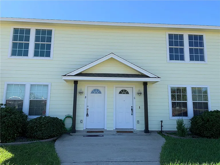 4017 Acushnet Dr #C — Photo 25
