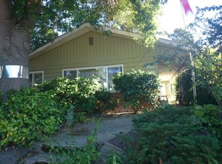 327 NW 46th St, Seattle, WA 98107