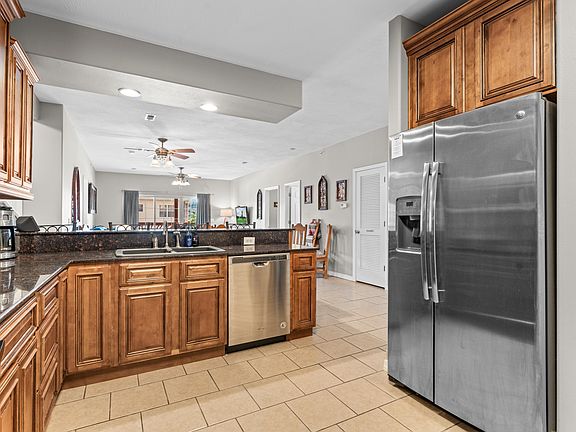4th image of 190 Rockwood Lane #1