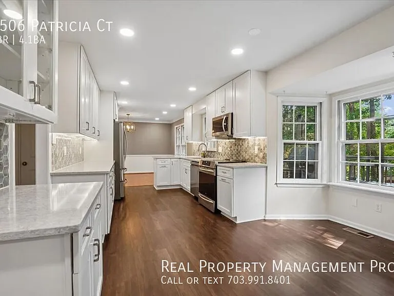 2506 Patricia Ct — Photo 10