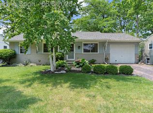 569 Lyon Blvd, South Lyon, MI 48178
