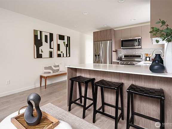 5th image of 4155 Delridge Way SW