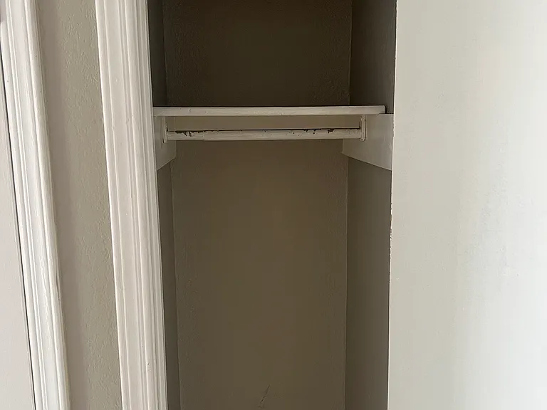 534 W Missouri Ave #18 — Photo 7