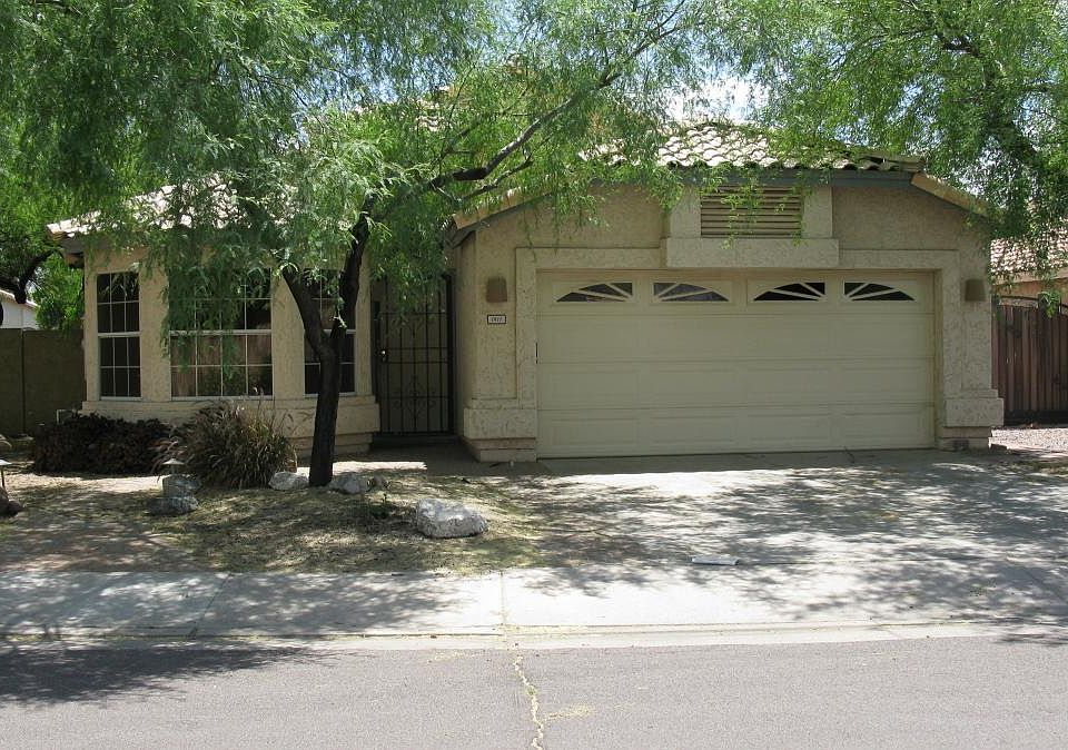 1st image of 1911 W Longhorn Dr