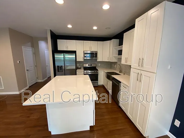 4275 Arthur Ct — Photo 5