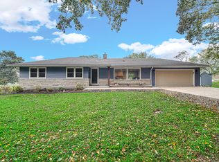 9133 Kardel Dr, Saint John, IN 46373