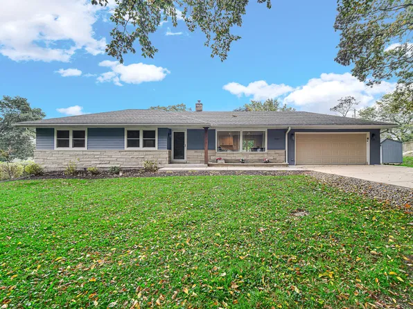 9133 Kardel Dr, Saint John, IN 46373