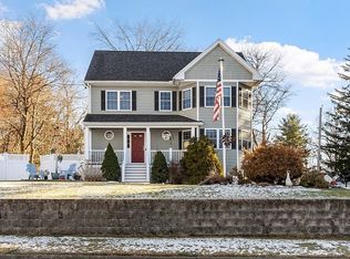 1 Carolyn Rd, Wilmington, MA 01887