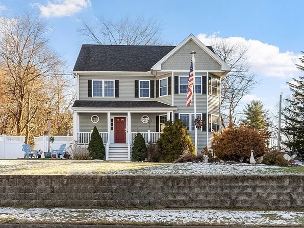 1 Carolyn Rd, Wilmington, MA 01887