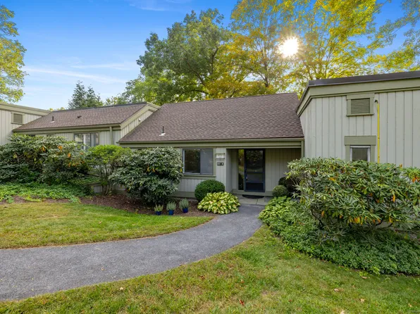 597 Heritage Village #B, Southbury, CT 06488