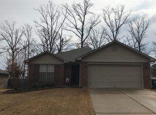 1870 Milestone Dr, Conway, AR 72034