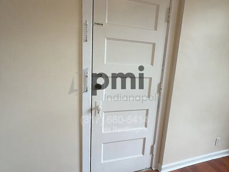 Indy Downtown Colonial Apartments — Photo 20