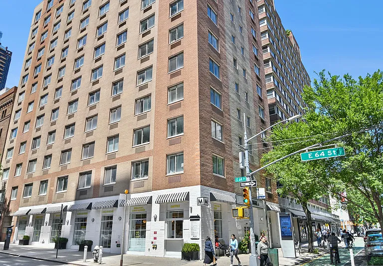 345 E 64th St #6B — Photo 6