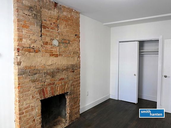 5th image of 308 Atlantic Ave APT 3