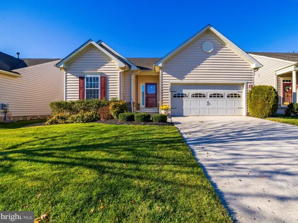 194 Hearthstone Dr, Berlin, NJ 08009