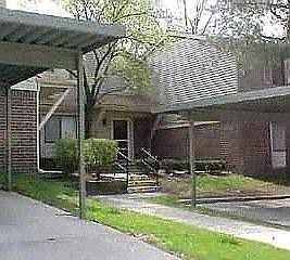 2nd image of 27105 Farmbrook Villa Dr #1