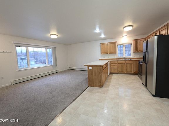 3rd image of 540 W Roy Rd